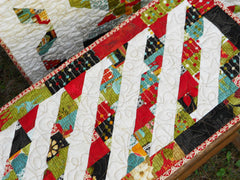 Quilt Pattern & Table Runner - Little Louise Designs - Twisting With The Stars