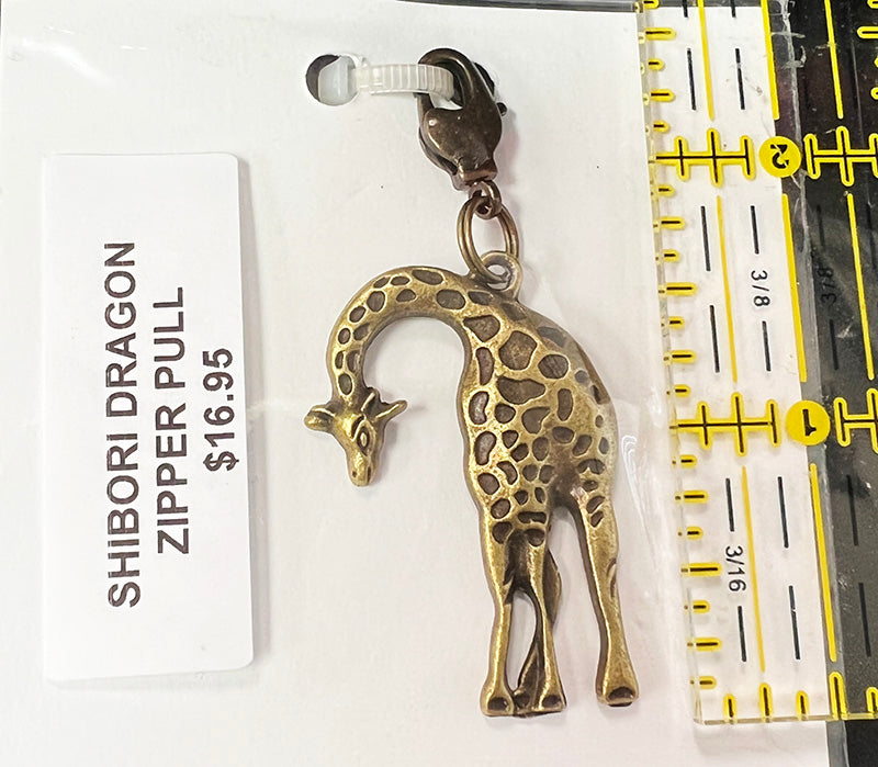 Notions - Zipper Pull - Bronze Giraffe